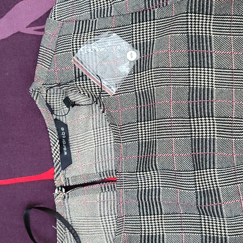 Dress - Picture 3 of 5